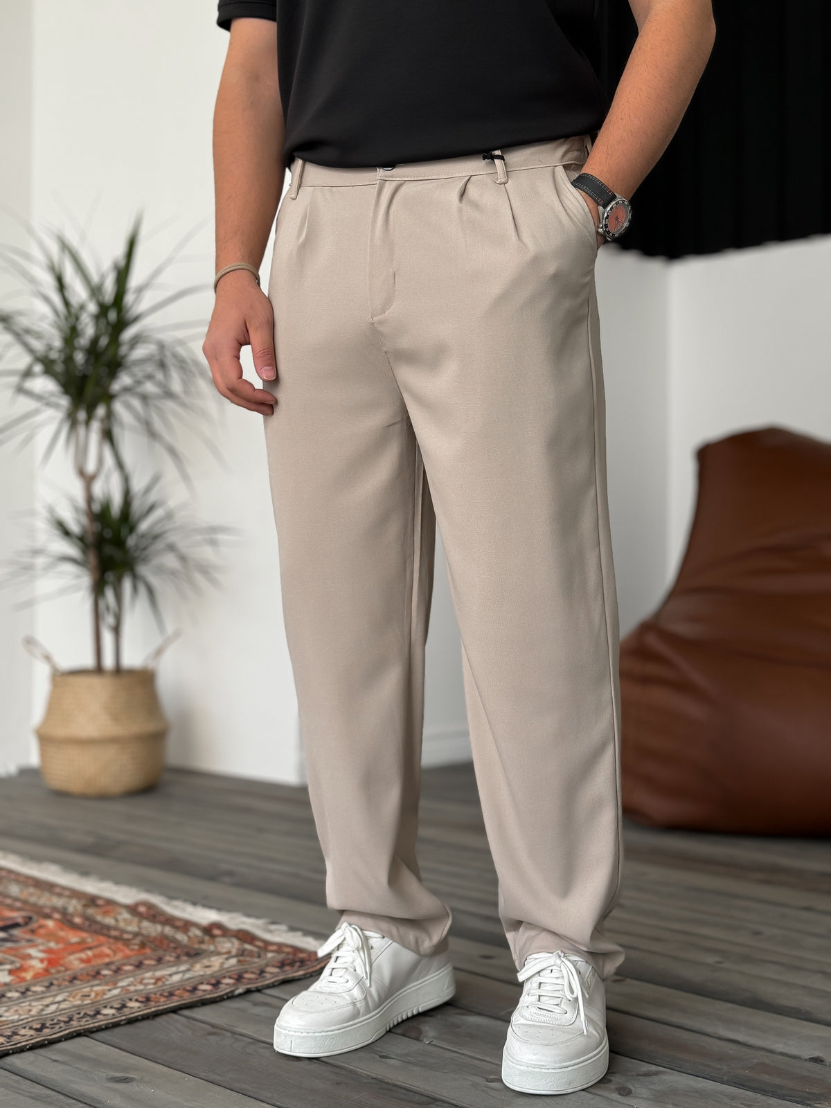 Too Essential Trousers