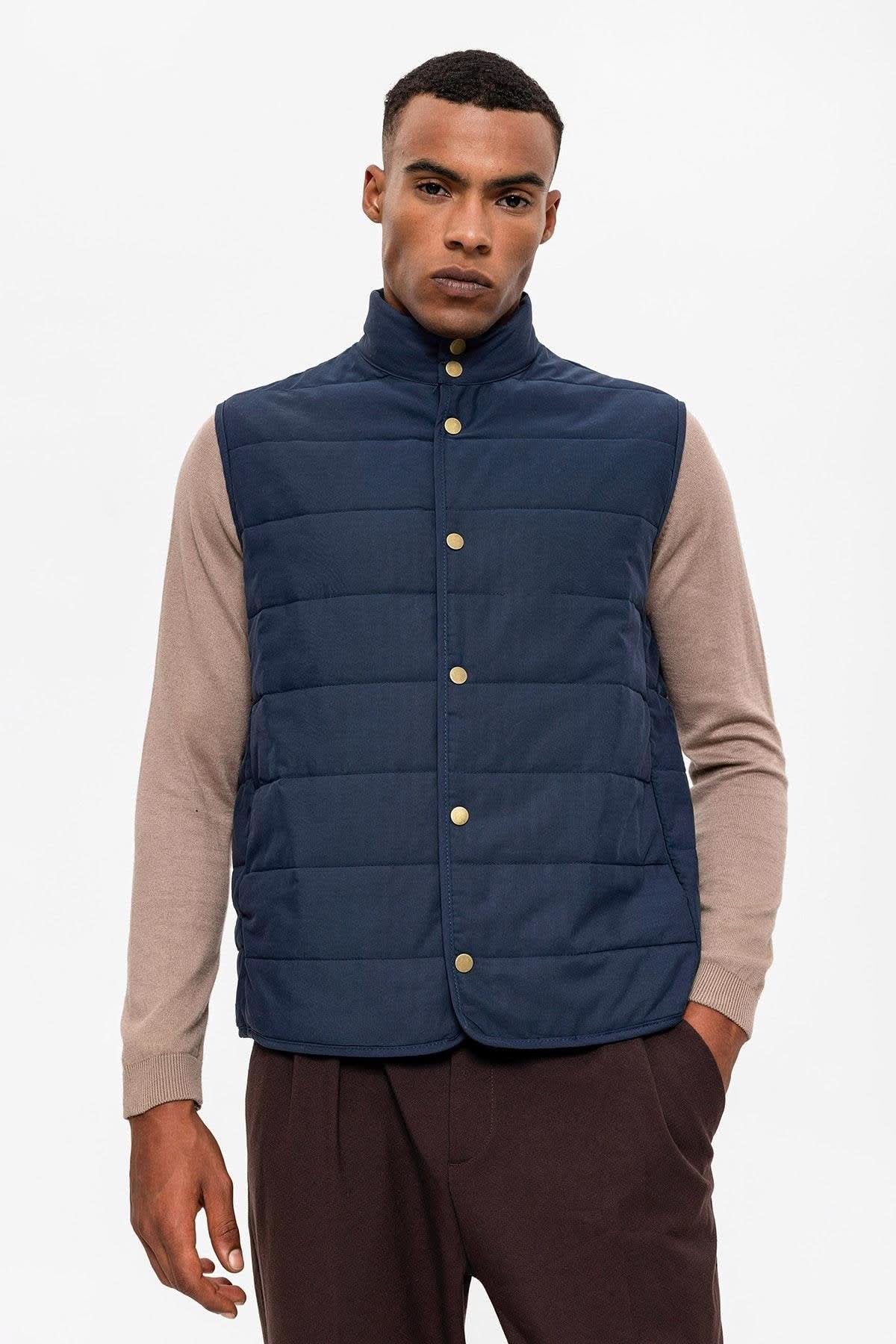 Stand-up Collar Vest in Navy Blue
