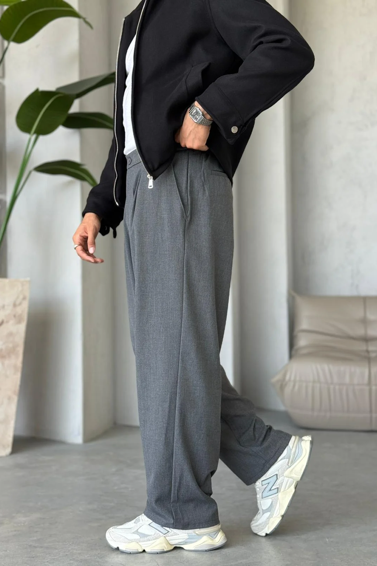 Too Essential Trousers