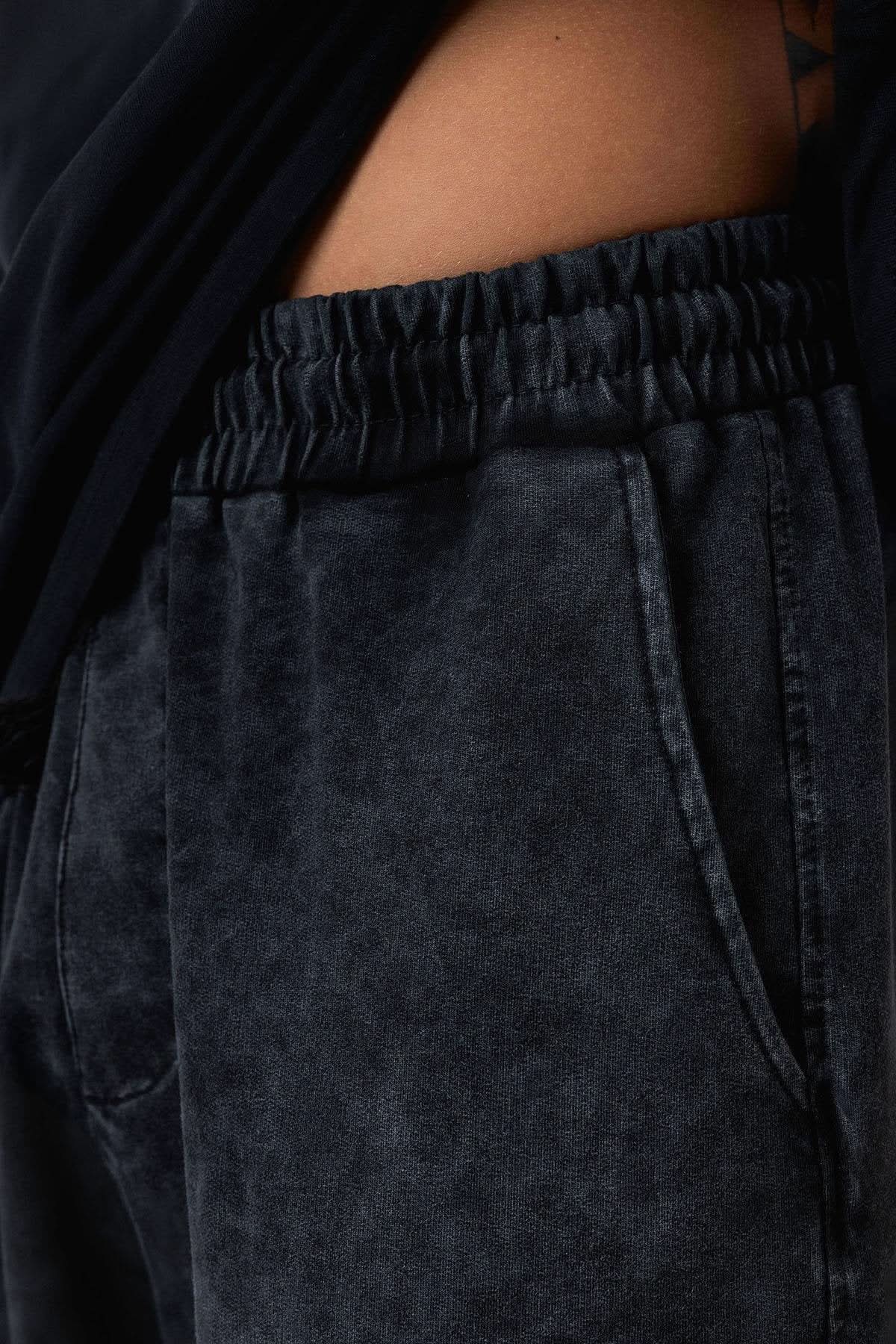 Washed Cargo Baggy Sweatpants